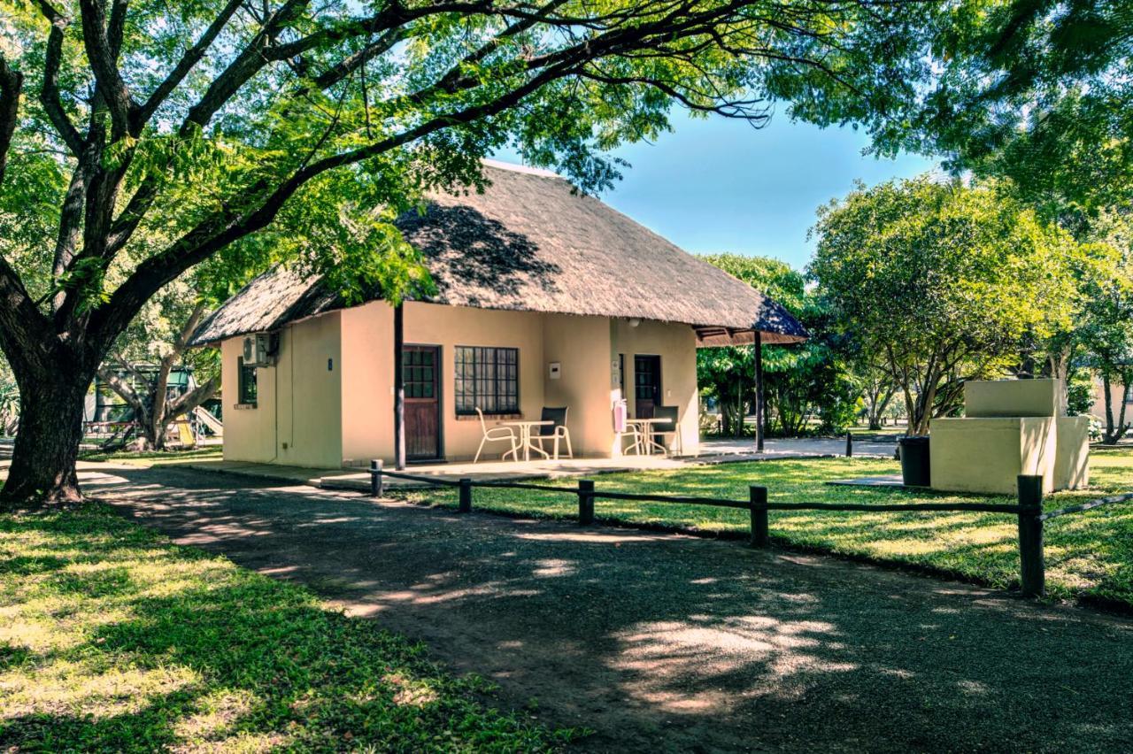 Komati River Chalets Komatipoort Kültér fotó